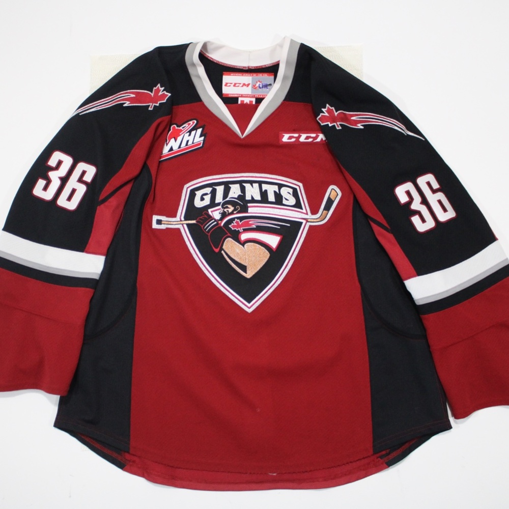 Vancouver Giants Aidan Barfoot game worn 56 CCM Jersey